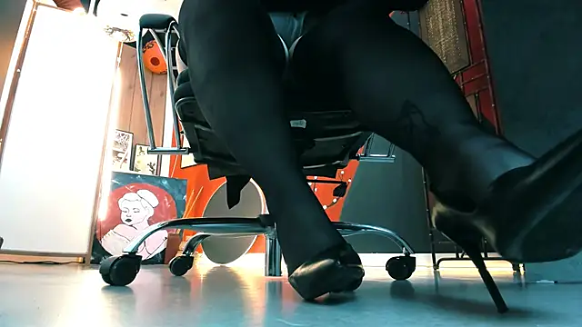 SladaDell online show from September 28, 2025, 9:05 am