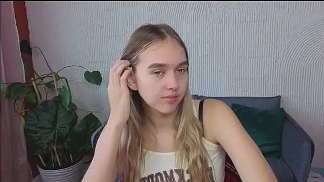 Vel1ka online show from September 16, 2025, 9:43 am