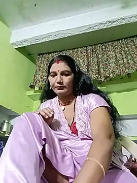 Snapshot of ZIVAA chatting on July 9, 2026, 5:52 am ZIVAA online show from July 9, 2026, 5:52 am