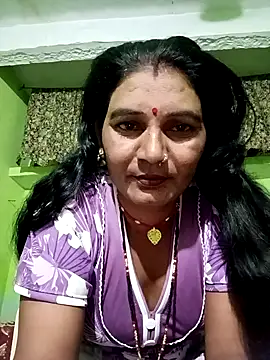 Snapshot of ZIVAA chatting on May 20, 2026, 6:32 am ZIVAA online show from May 20, 2026, 6:32 am
