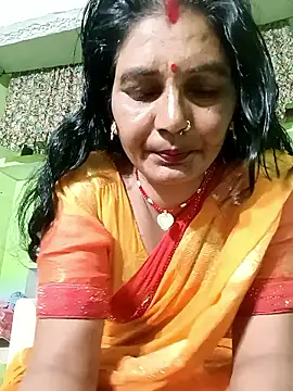 Snapshot of ZIVAA chatting on May 11, 2026, 8:49 am ZIVAA online show from May 11, 2026, 8:49 am