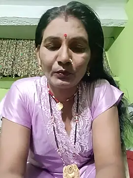 Snapshot of ZIVAA chatting on June 25, 2026, 5:18 pm ZIVAA online show from June 25, 2026, 5:18 pm
