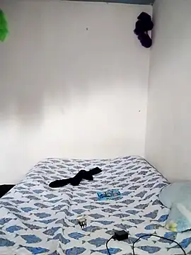 yelezia online show from October 17, 2025, 4:09 pm