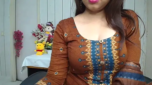 Snapshot of ruby100 chatting on February 21, 2026, 1:57 pm ruby100 online show from February 21, 2026, 1:57 pm