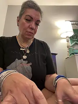 dieseldame1313 online show from March 22, 2025, 1:11 am