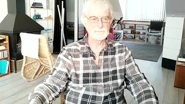 ewaldwillems99 online show from February 19, 2026, 3:09 pm