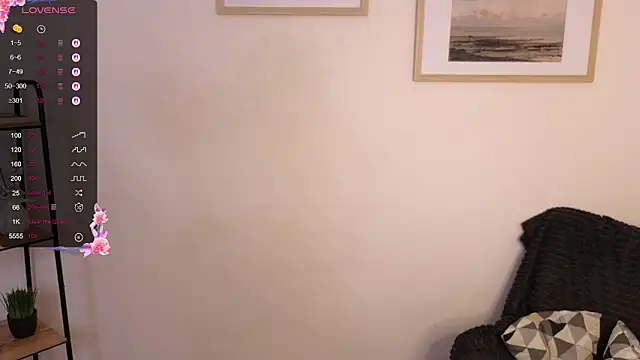 Snapshot of Bonnie_Nunez chatting on October 8, 2025, 10:21 pm Bonnie Nunez online show from October 8, 2025, 10:21 pm