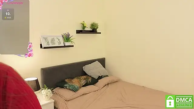 Snapshot of Bonnie_Nunez chatting on October 17, 2025, 6:10 pm Bonnie Nunez online show from October 17, 2025, 6:10 pm