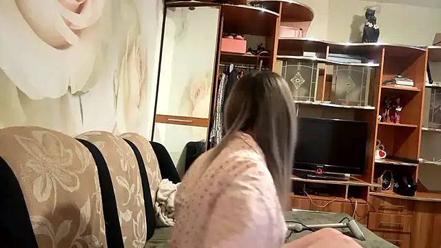 Snapshot of Aglaya228 chatting on April 10, 2026, 3:52 pm Aglaya228 online show from April 10, 2026, 3:52 pm