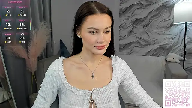 Aria Mila online show from September 10, 2025, 2:21 am