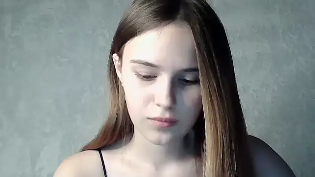 SweetLoraa online show from September 13, 2025, 6:08 pm