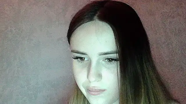 SweetLoraa online show from January 10, 2026, 9:10 pm