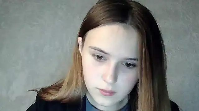 SweetLoraa online show from September 19, 2025, 7:18 pm