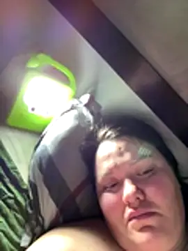 SunnyLeila2101 online show from December 18, 2025, 4:06 am