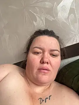 SunnyLeila2101 online show from October 5, 2025, 6:59 am