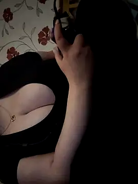 itsCuteTits online show from December 5, 2025, 8:28 pm