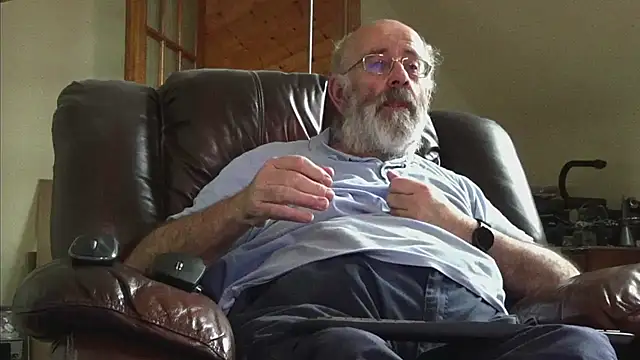 janzer13 online show from November 7, 2025, 1:37 pm