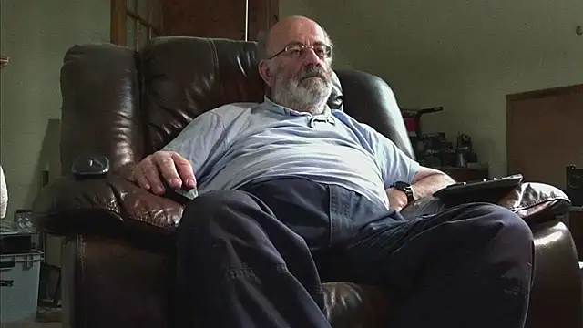 janzer13 online show from January 11, 2026, 2:24 pm