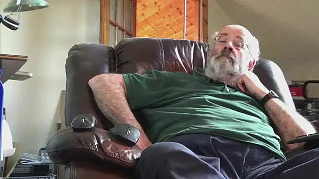 janzer13 online show from November 29, 2025, 2:17 pm