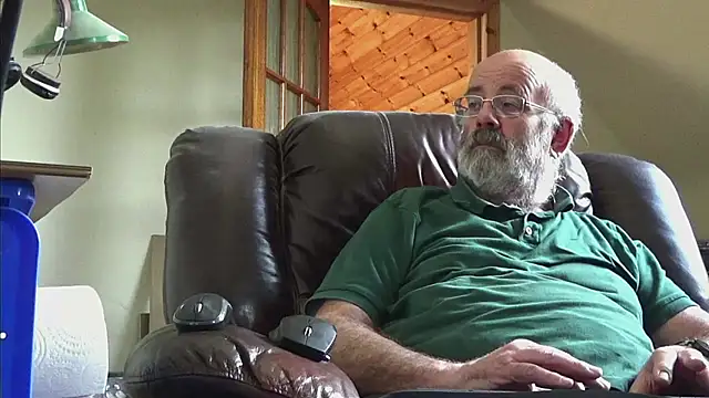 janzer13 online show from October 23, 2025, 12:48 pm