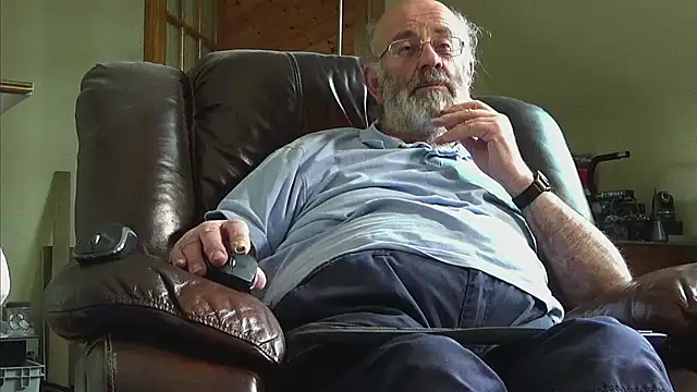 janzer13 online show from February 13, 2026, 2:06 pm