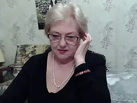 Snapshot of Renata62011 chatting on May 31, 2026, 5:13 am Renata62011 online show from May 31, 2026, 5:13 am