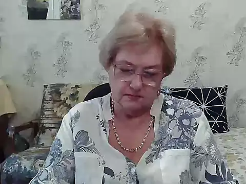 Renata62011 online show from September 16, 2025, 11:11 am