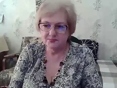 Snapshot of Renata62011 chatting on May 9, 2026, 12:08 pm Renata62011 online show from May 9, 2026, 12:08 pm