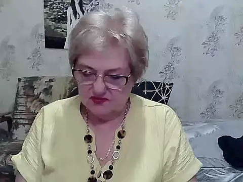 Snapshot of Renata62011 chatting on May 24, 2026, 5:35 pm Renata62011 online show from May 24, 2026, 5:35 pm