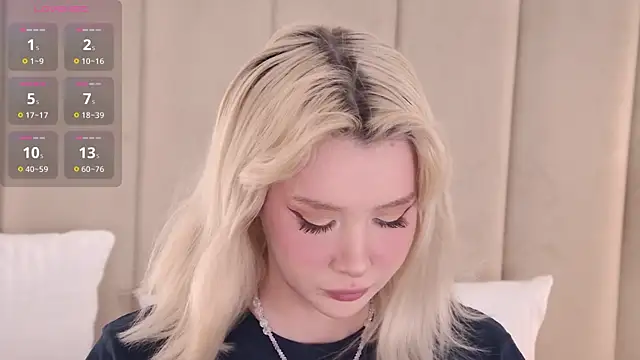 Nesolla online show from September 11, 2025, 1:33 pm