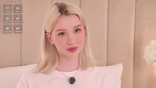 Nesolla online show from September 22, 2025, 7:53 pm