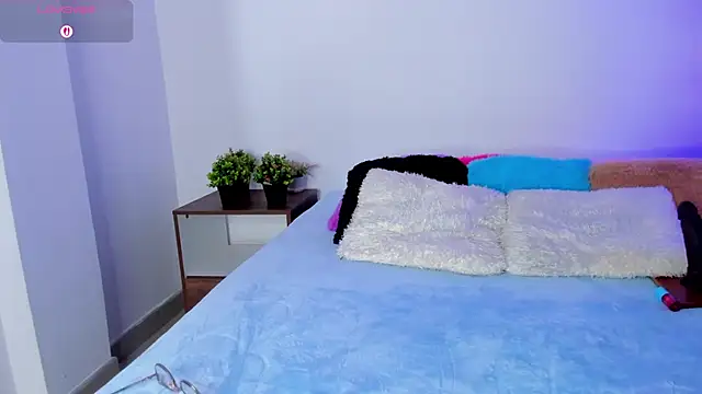 bell popperr  online show from December 18, 2025, 7:18 pm