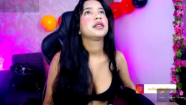 Snapshot of SophiaWalker_1 chatting on September 25, 2025, 12:33 pm SophiaWalker 1 online show from September 25, 2025, 12:33 pm