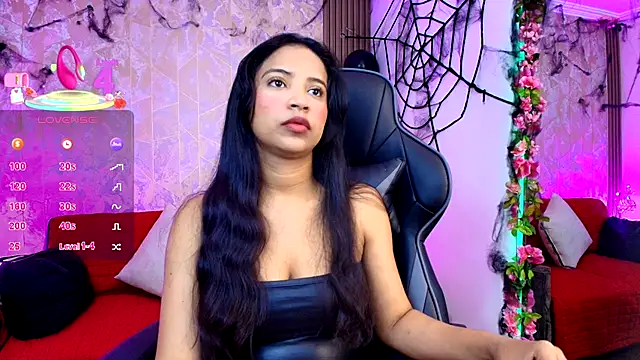 Snapshot of SophiaWalker_1 chatting on October 27, 2025, 11:55 am SophiaWalker 1 online show from October 27, 2025, 11:55 am