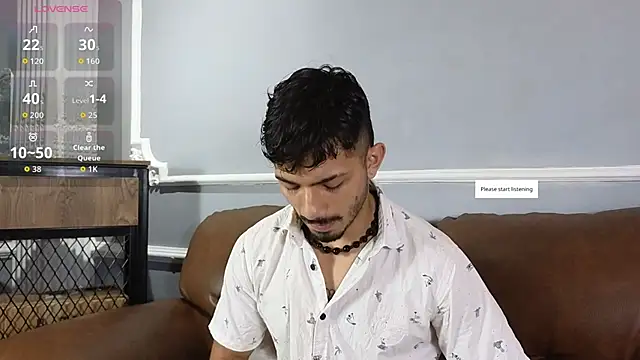 ArturoCardona  online show from September 29, 2025, 11:38 am