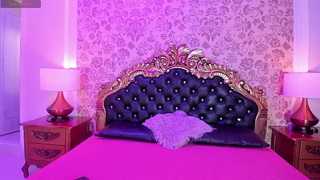 Snapshot of Lola_Pierce chatting on September 16, 2025, 11:55 am Lola Pierce online show from September 16, 2025, 11:55 am