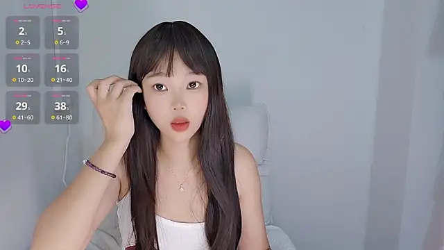 9aunatiis online show from September 11, 2025, 6:19 pm