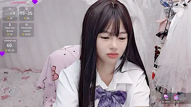 Snapshot of 9aunatiis chatting on February 27, 2026, 9:58 pm 9aunatiis online show from February 27, 2026, 9:58 pm