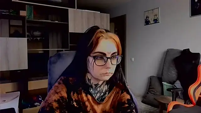 Snapshot of HighelikeGirl chatting on September 18, 2025, 10:07 am HighelikeGirl online show from September 18, 2025, 10:07 am