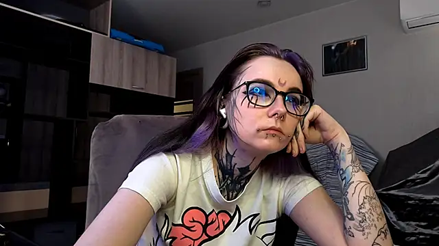 Snapshot of HighelikeGirl chatting on September 22, 2025, 8:09 am HighelikeGirl online show from September 22, 2025, 8:09 am