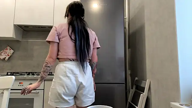 HighelikeGirl online show from March 2, 2026, 6:14 am