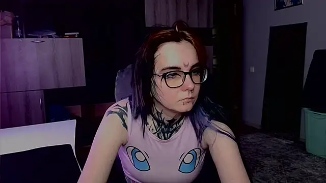 Snapshot of HighelikeGirl chatting on September 9, 2025, 9:19 am HighelikeGirl online show from September 9, 2025, 9:19 am