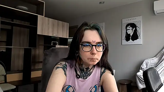 Snapshot of HighelikeGirl chatting on October 27, 2025, 7:09 am HighelikeGirl online show from October 27, 2025, 7:09 am