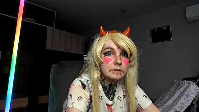 Snapshot of HighelikeGirl chatting on October 11, 2025, 1:12 pm HighelikeGirl online show from October 11, 2025, 1:12 pm