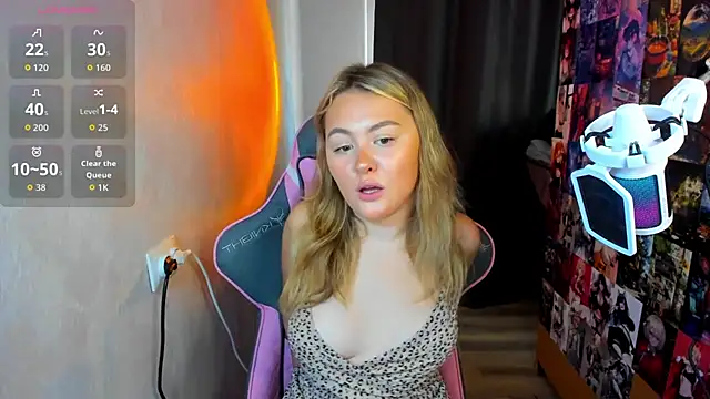 SunshineEmma online show from October 11, 2025, 12:50 pm