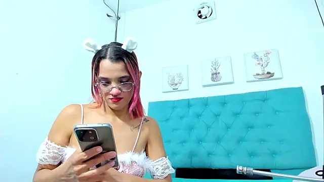 cris dulce online show from October 31, 2025, 7:43 pm