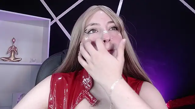 Lulugh  online show from September 18, 2025, 5:05 pm