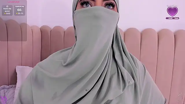 Snapshot of Jasmin_hamdan chatting on November 7, 2025, 6:34 pm Jasmin hamdan online show from November 7, 2025, 6:34 pm