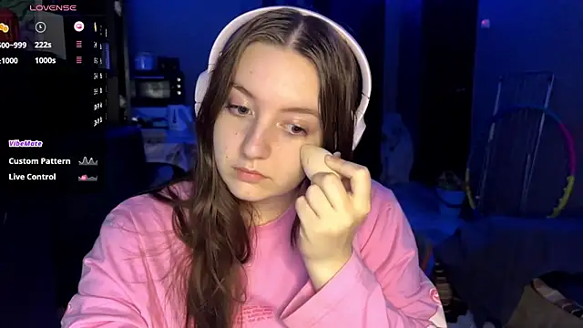 Snapshot of LauretteRagar chatting on September 24, 2025, 5:19 pm LauretteRagar online show from September 24, 2025, 5:19 pm