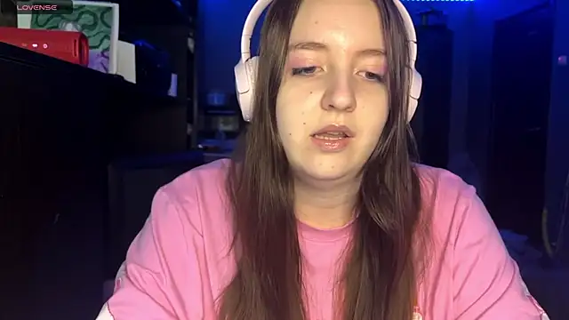 Snapshot of LauretteRagar chatting on September 25, 2025, 5:08 pm LauretteRagar online show from September 25, 2025, 5:08 pm